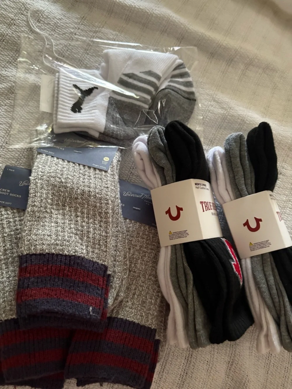 NEW- Men’s  10 Pr. True Religion Socks  Men's Crew Gray, Black, White, Burgundy